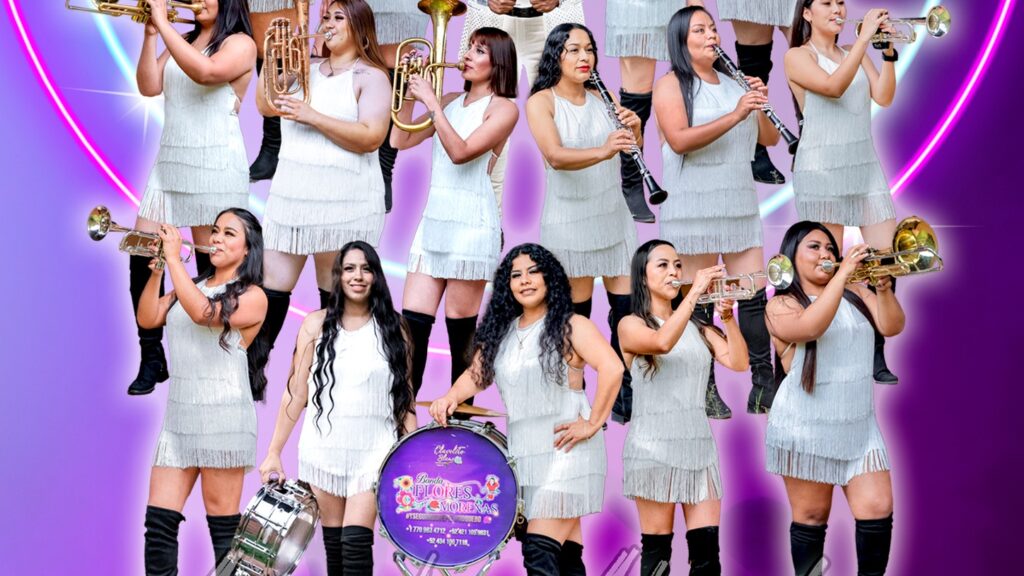 Banda Flores Morenas presente en los Premios Lo Nuestro 2025.