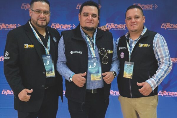 De Estados Unidos a Centroamérica: La Evolución de Revista CD Records