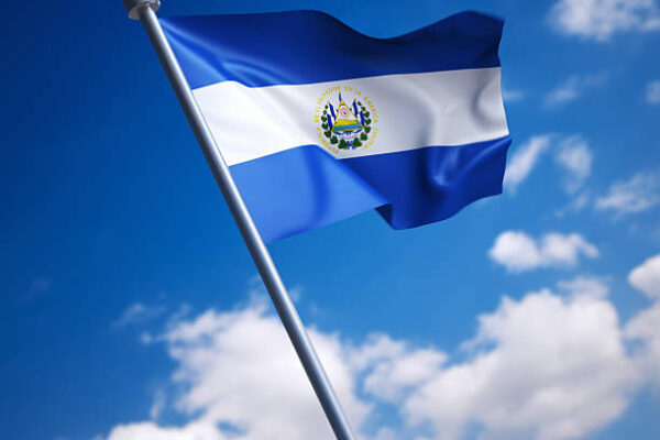 🇸🇻 El Salvador vibra con la llegada de CD Records