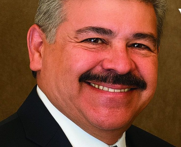 GABRIEL “KIKO” VALDIVIA: UNA VIDA ENTREGADA AL ESPECTÁCULO