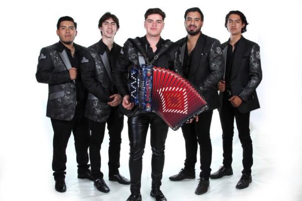 CÓDIGO INICIAL: DE UN SUEÑO EN JEREZ A LA RENOVACIÓN DEL NORTEÑO SAX